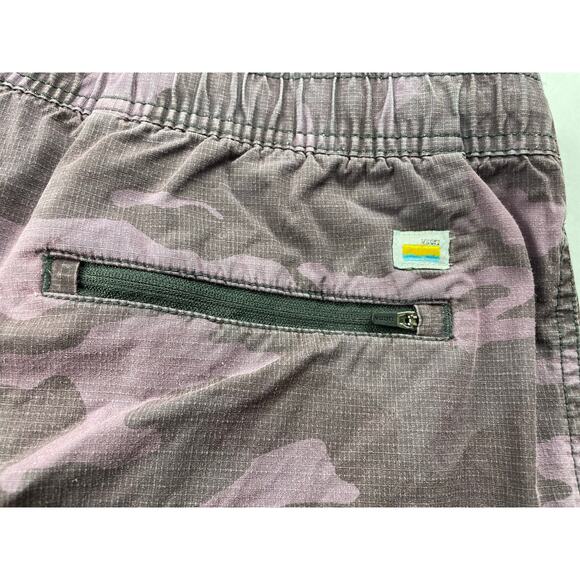 Vuori Camouflage Ripstop Shorts - Men’s XXL - Great Condition - Picture 8 of 10